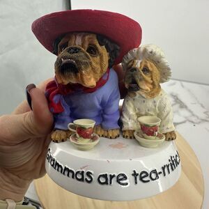 zelda's Wisdom Grandmas are tea-riffic BulldogFigurine 16619 collectible art